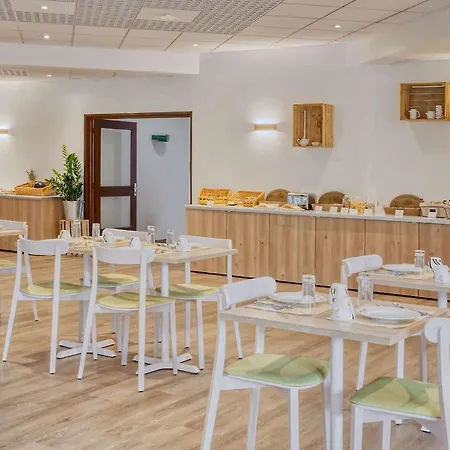 Hotel Les Hameaux De Lozere Sure Collection By Western 3*